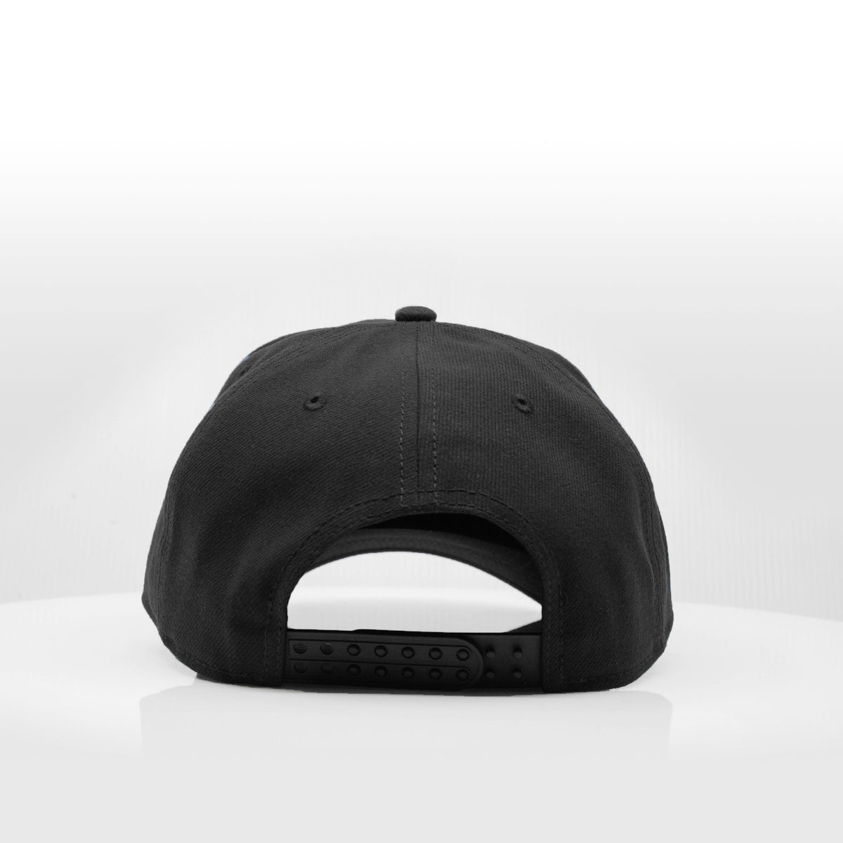 #colour_Black