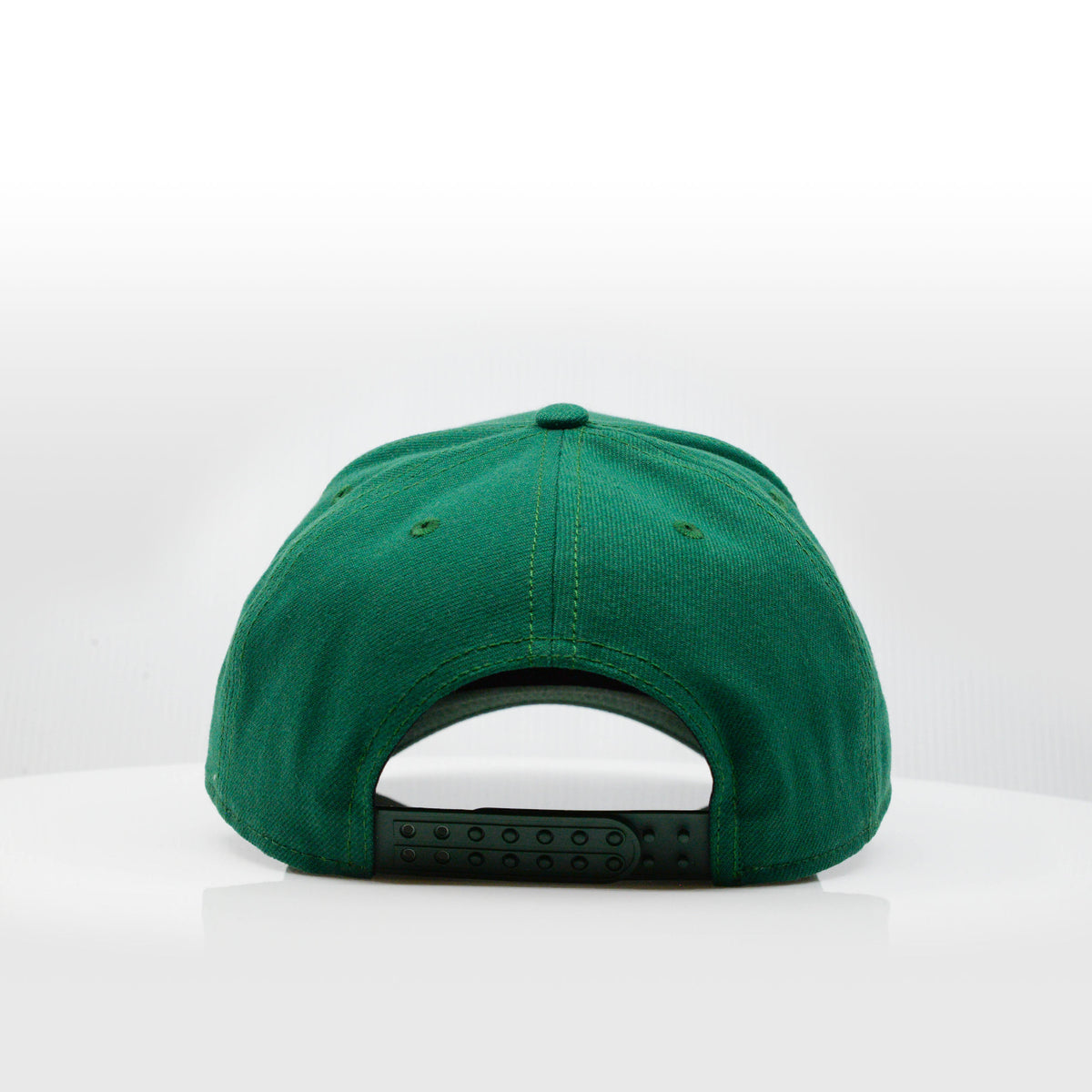#colour_Bottle Green
